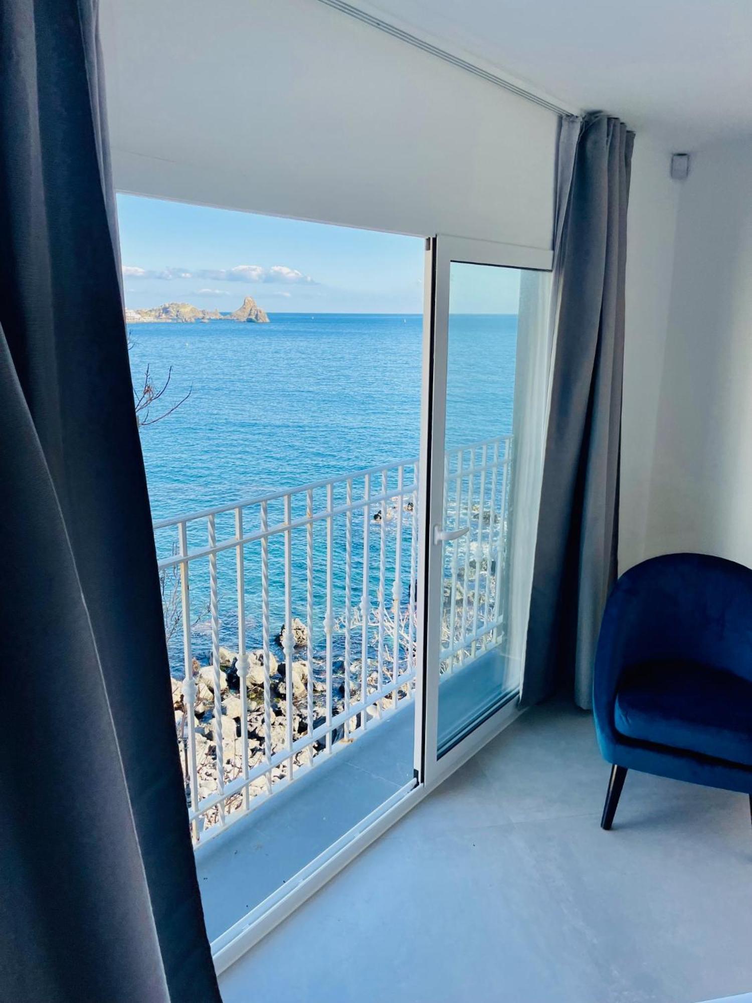 Villa La Finestra Sul Mare Aci Castello Exterior foto